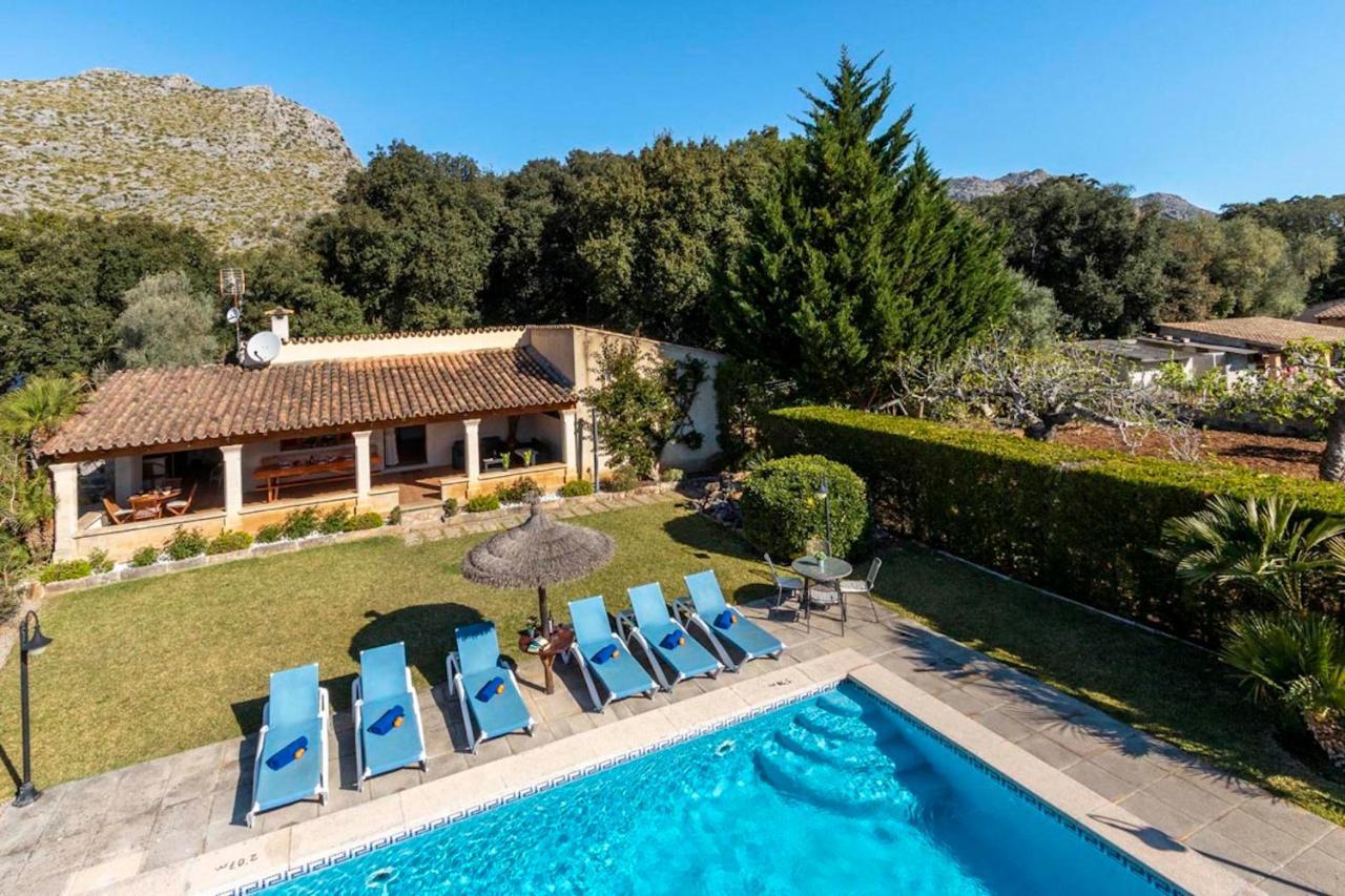 Ferienhaus Charming 3 Bedroomn With Pool In By Renthousing Pollença